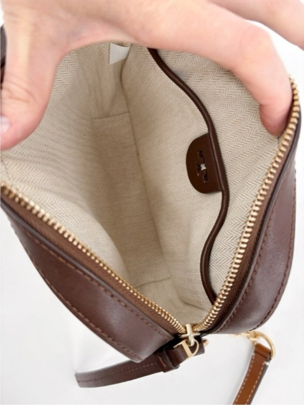 TORY BURCH McGraw Woven Plaid Camera Bag - Picture 9 of 12
